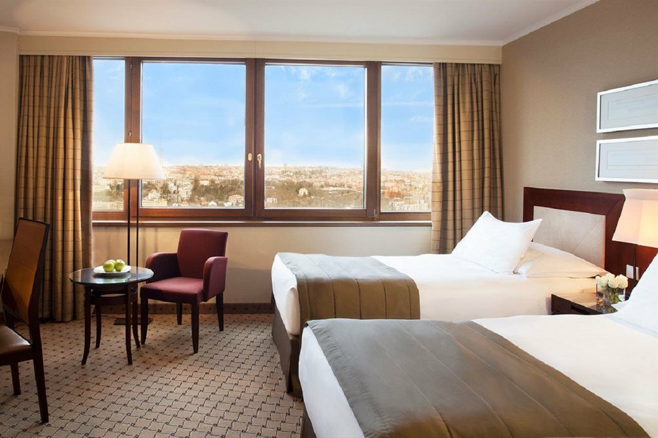 Готель Grand Towers - Czech Leading 5*